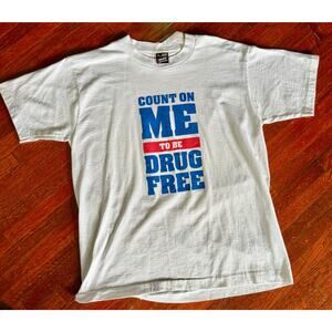 Vintage 90’s Men’s White Hanes Best Count on me to be drug free tee t shirt Med